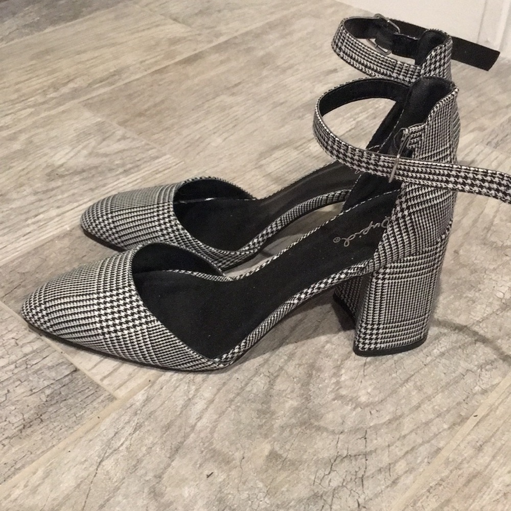 Qupid Striped Heels
